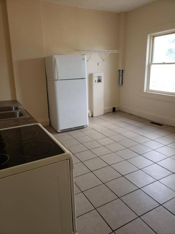Apartment for rent at 318-1 2 S Wayne St, Piqua, OH 45356