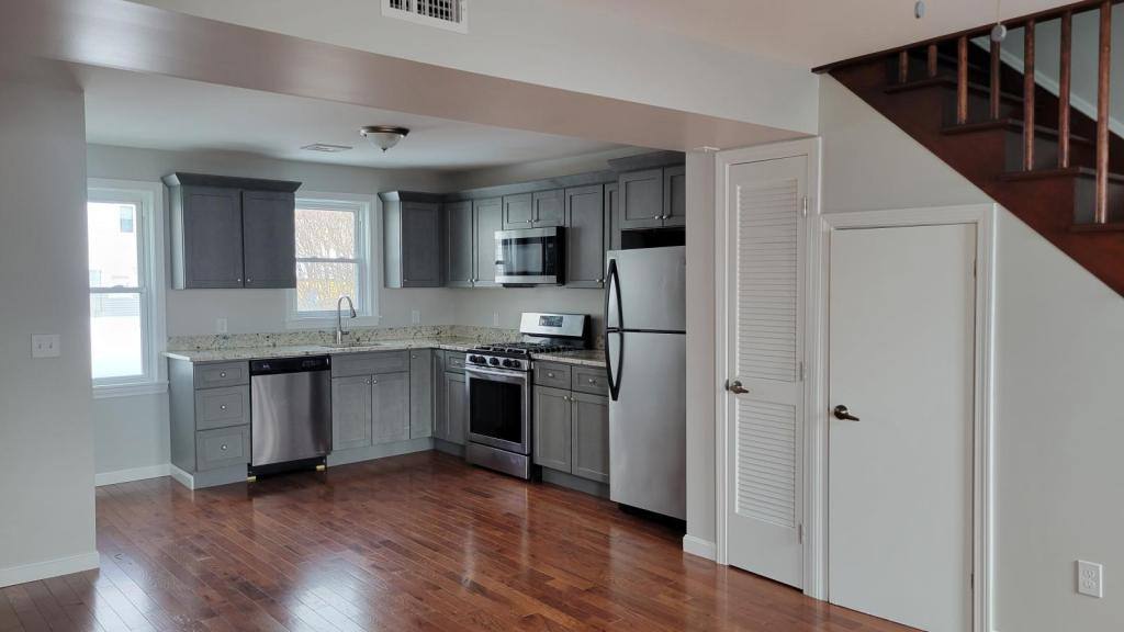 Townhouse for rent at 87 Orange St, Fall River, MA 02720