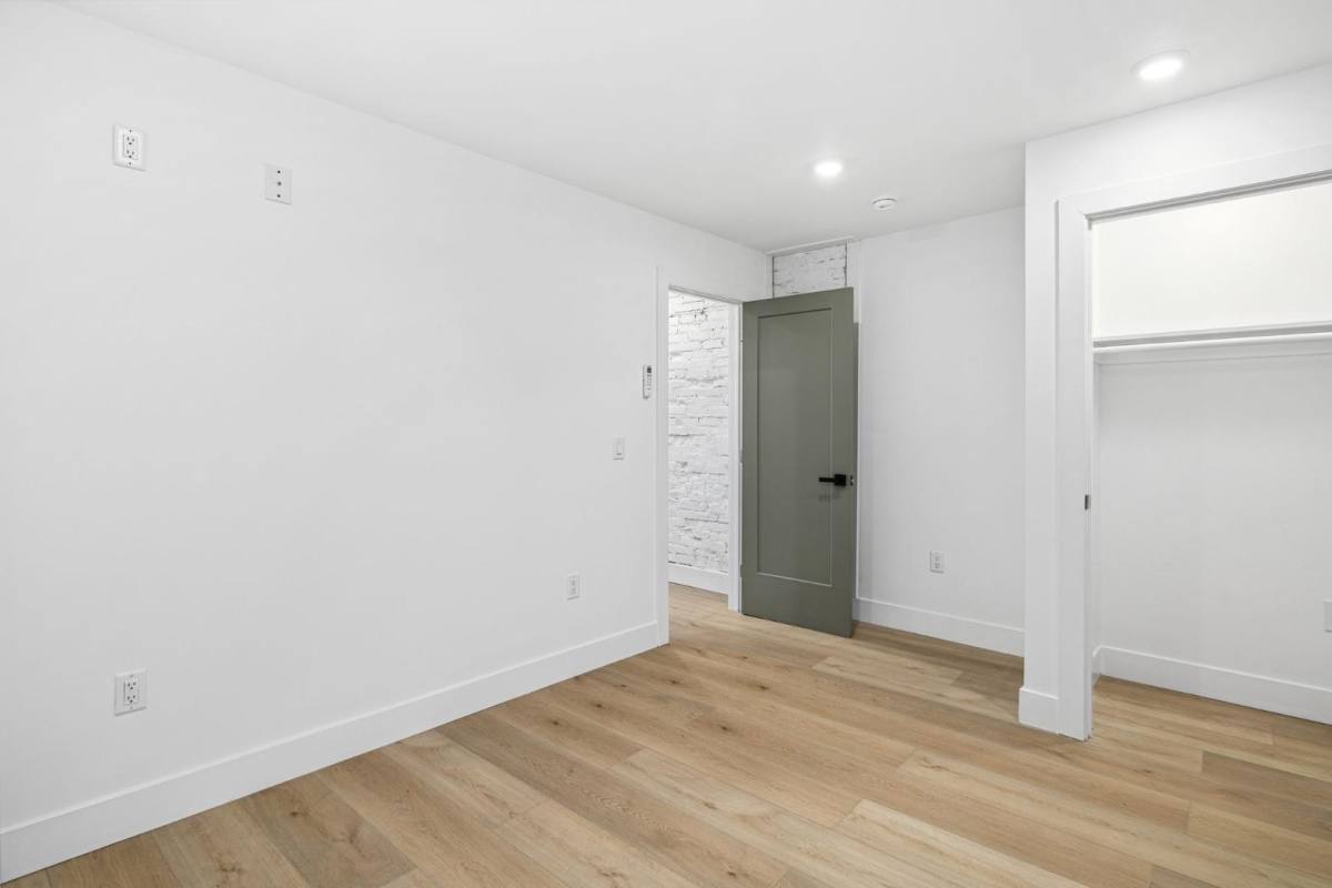 Apartment for rent at 962 E Locust Ave #B, Philadelphia, PA 19138