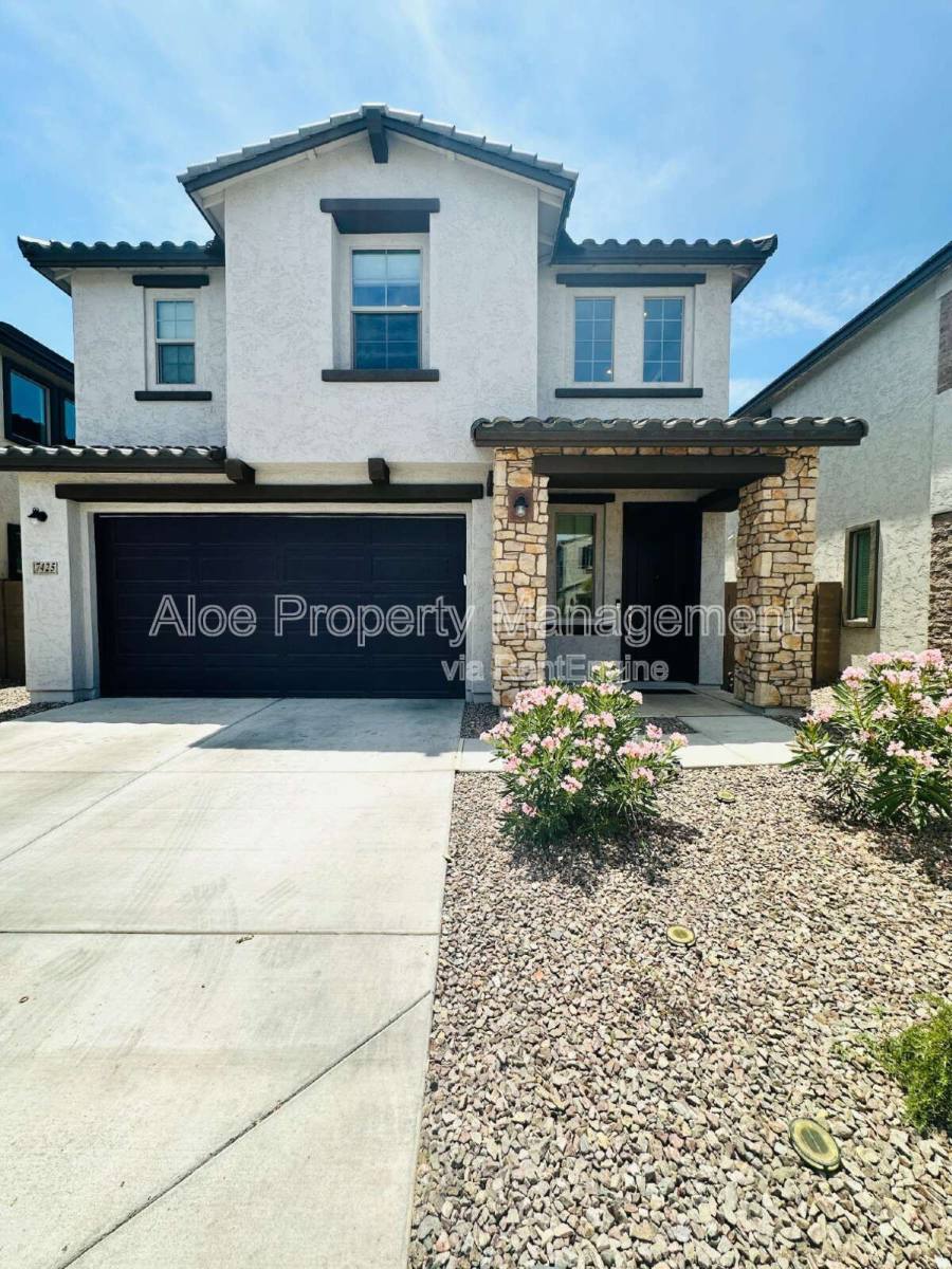 House for rent at 7425 W Nicolet Ave, Glendale, AZ 85303
