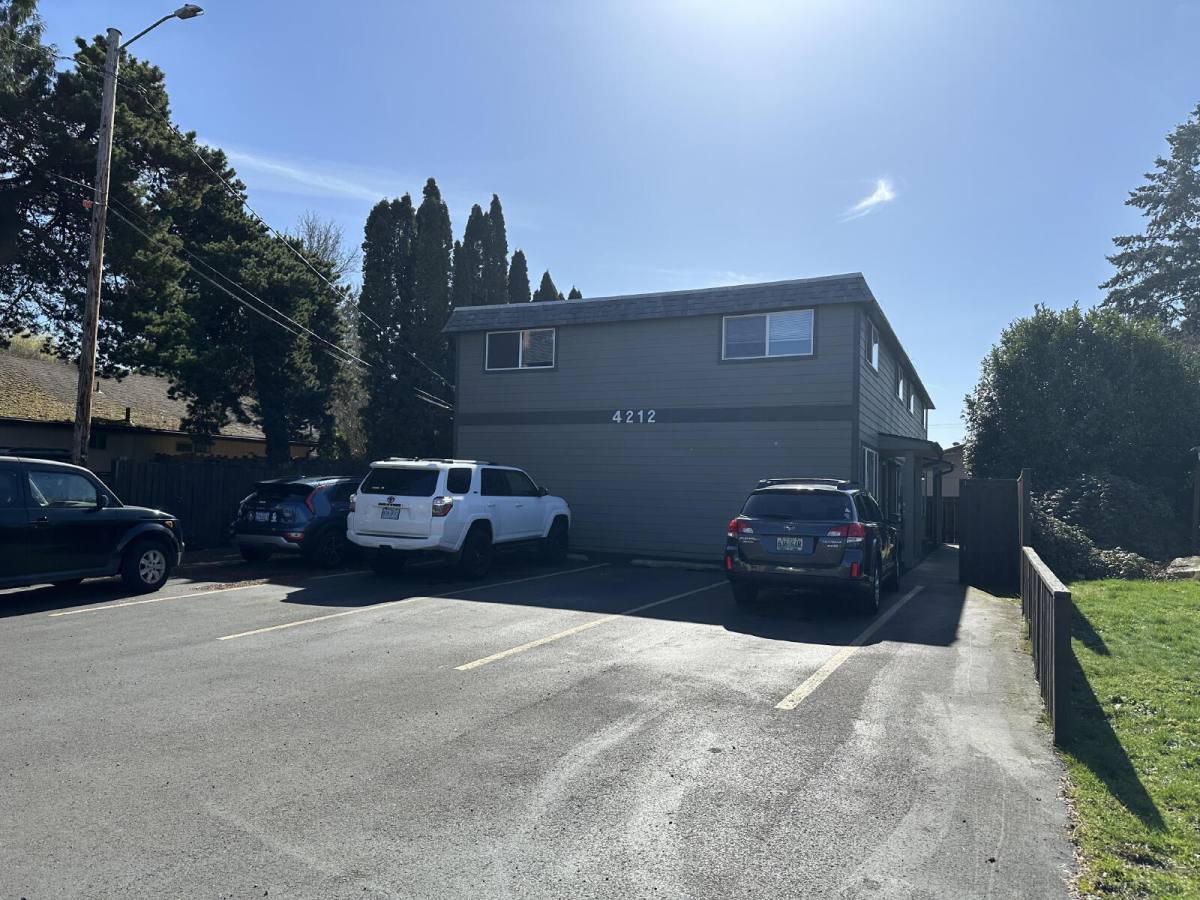 Apartment for rent at 4212 SE Harrison St #C, Portland, OR 97222