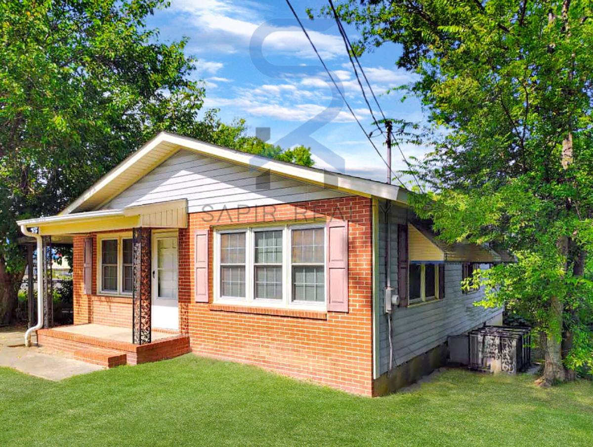 House for rent at 2181 Mason St, Macon, GA 31204