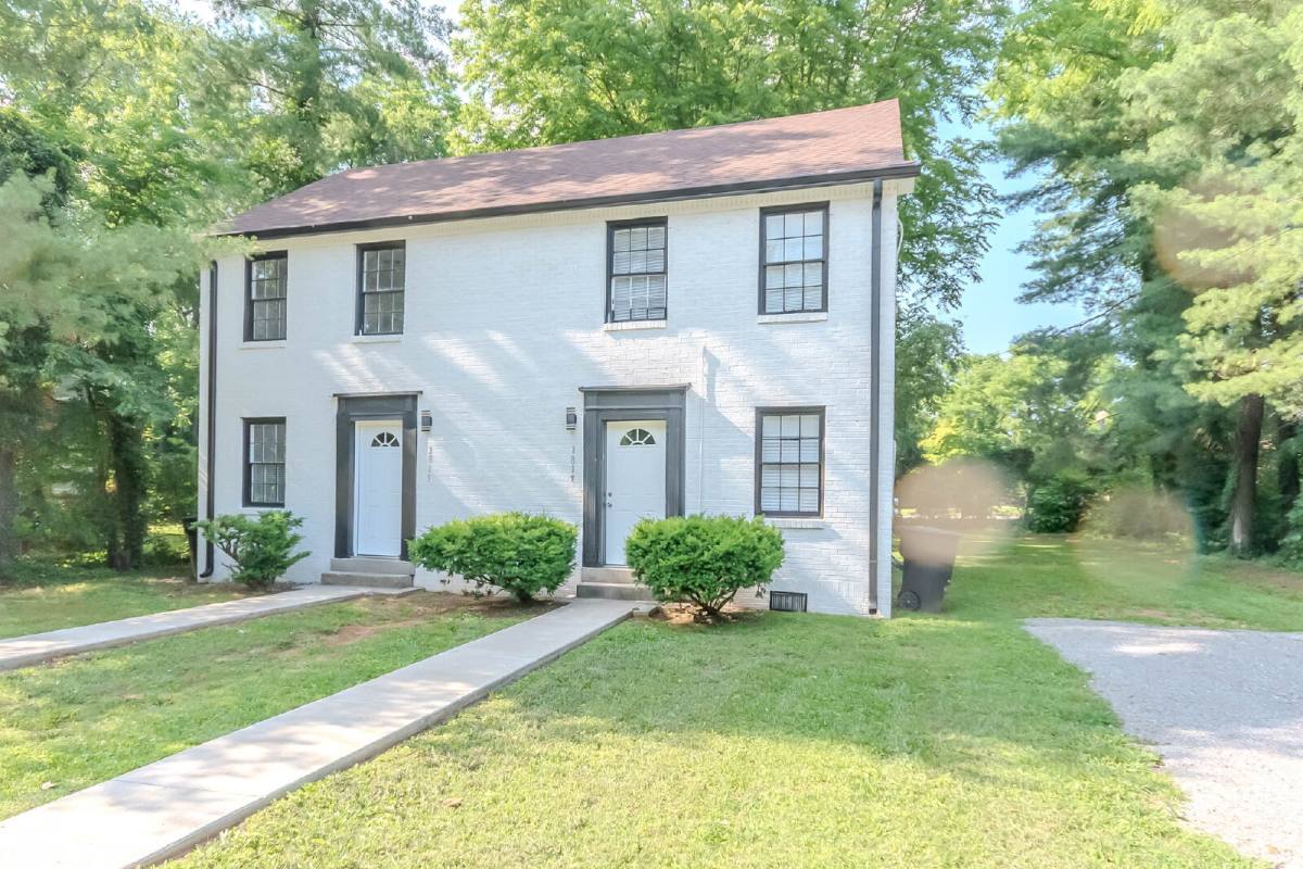 Townhouse for rent at 1817 Ragland Ave, Murfreesboro, TN 37130