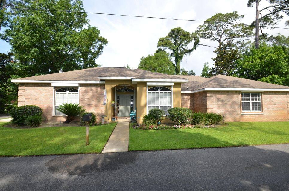 House for rent at 109 Point Comfort Rd, Mary Esther, FL 32569