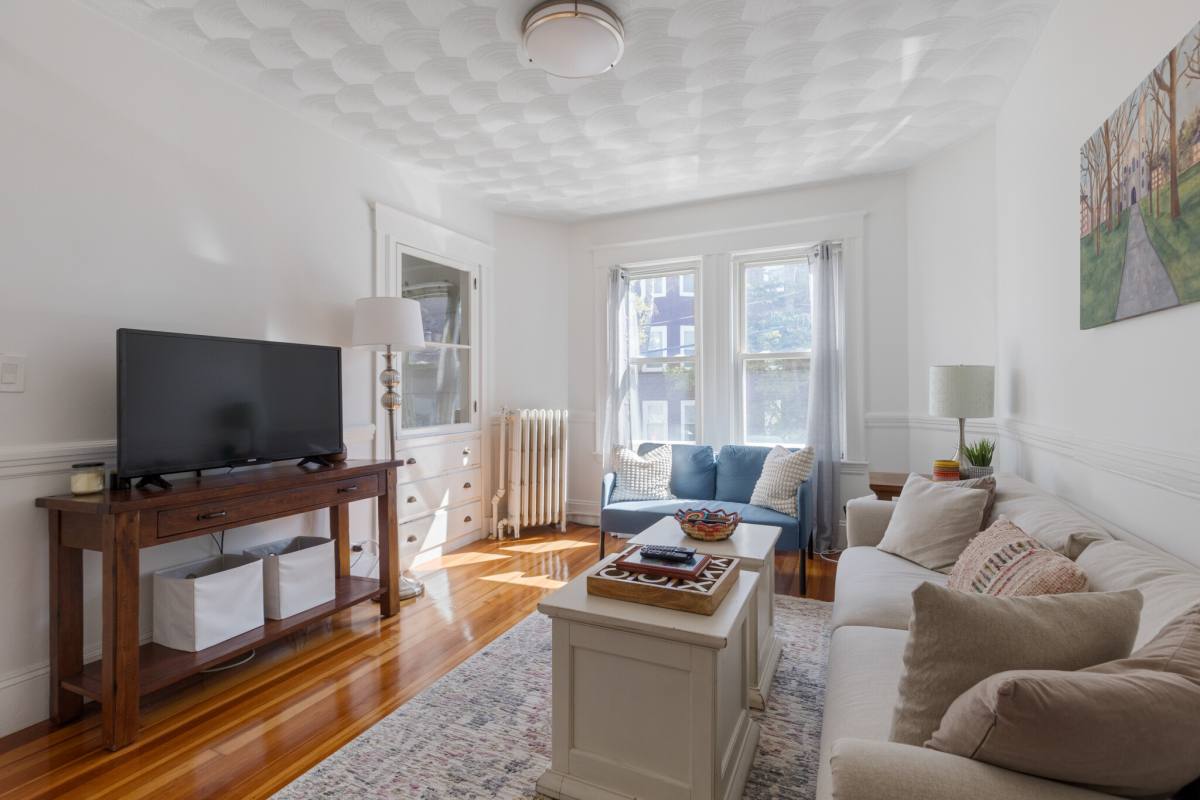Apartment for rent at 95 Beacon St #2B, Somerville, MA 02143