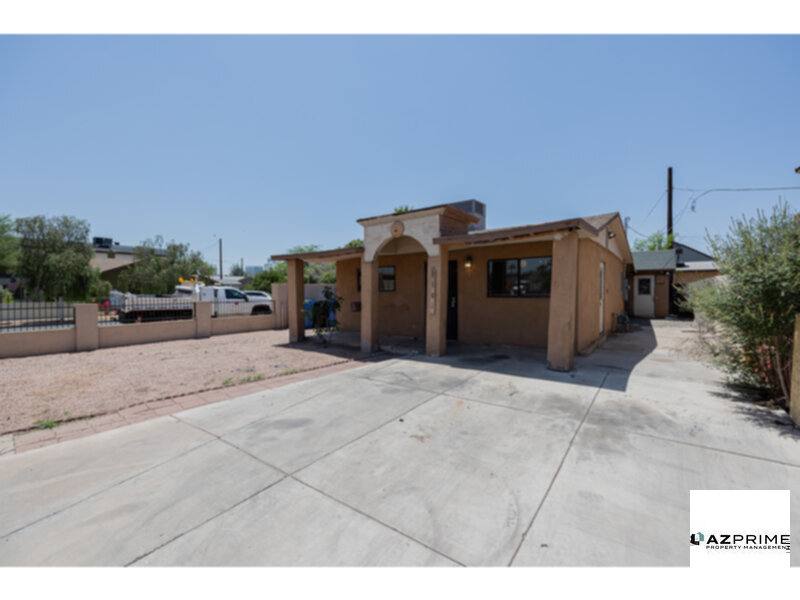 Townhouse for rent at 1101 W Roosevelt St #1, Phoenix, AZ 85007