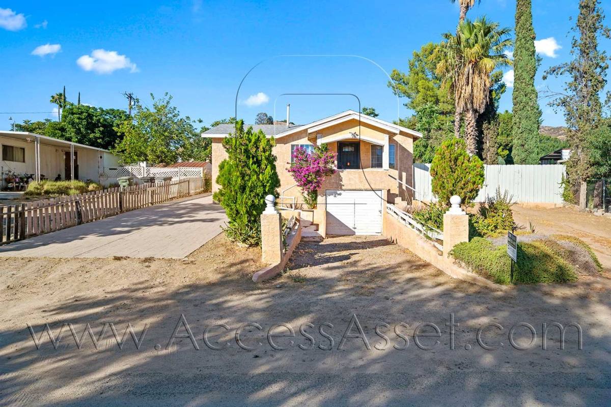House for rent at 32522 Wildomar Rd, Lake Elsinore, CA 92530