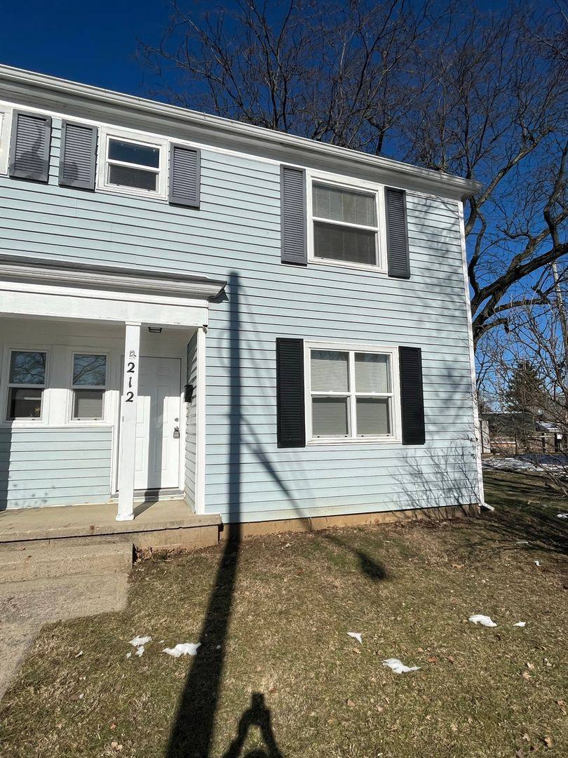 Townhouse for rent at 212 Beacon Hill Court, Columbus, OH 43228