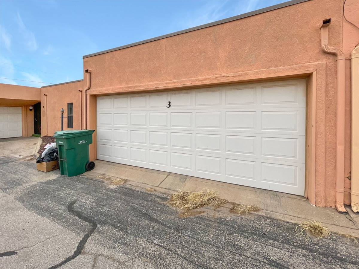Townhouse for rent at 1315 E Bender Blvd, Hobbs, NM 88240