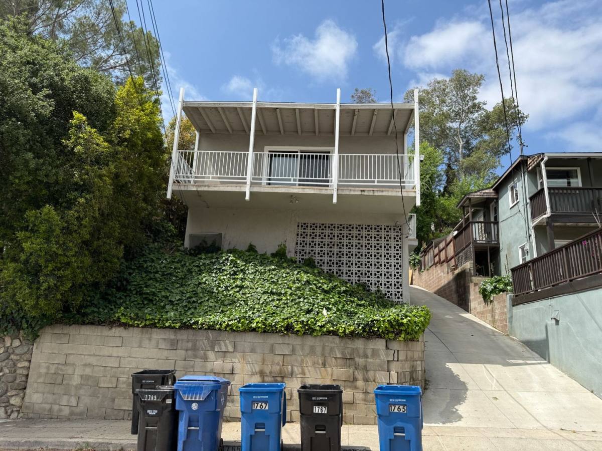 Apartment for rent at 1765 College View Place, Los Angeles, CA 90041