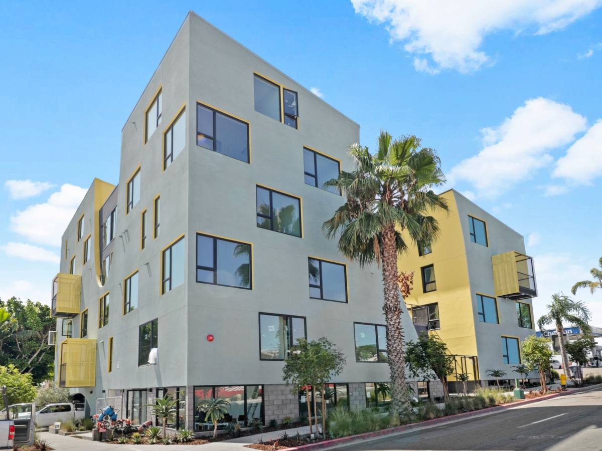 Apartment for rent at 2441 University Ave, San Diego, CA 92104