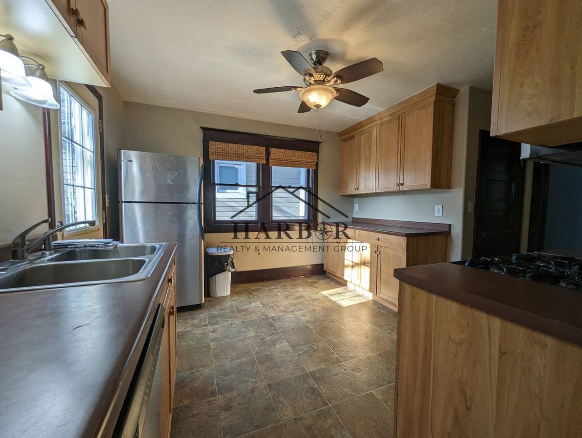 Apartment for rent at 229 10th Ave SE, Rochester, MN 55904