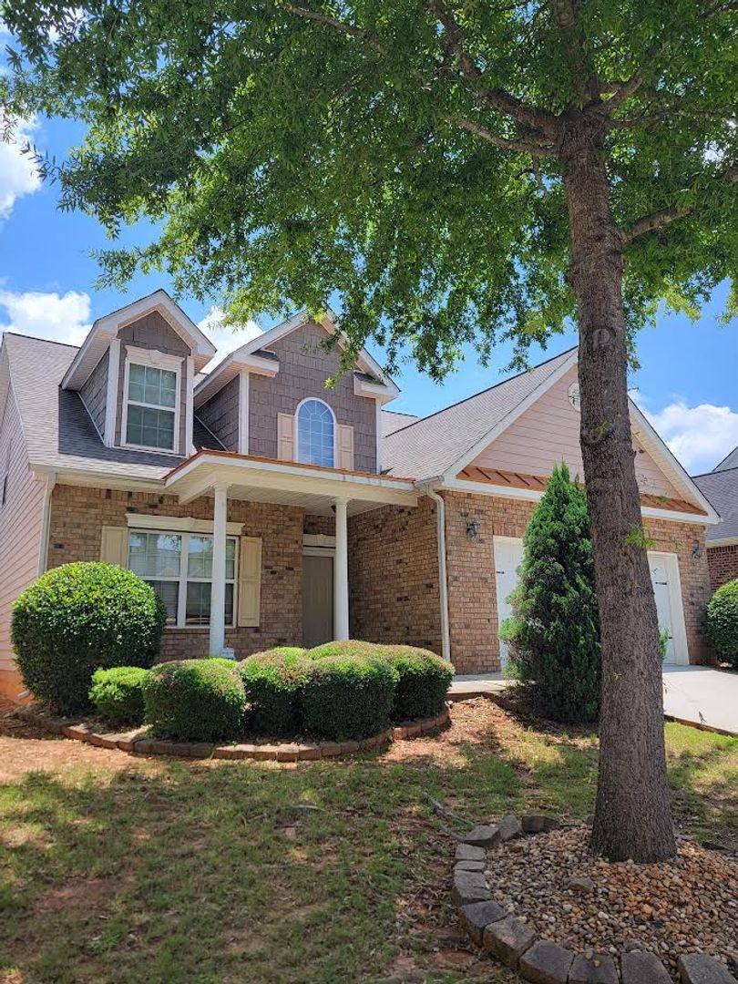House for rent at 408 Buckboard Lane, Locust Grove, GA 30248