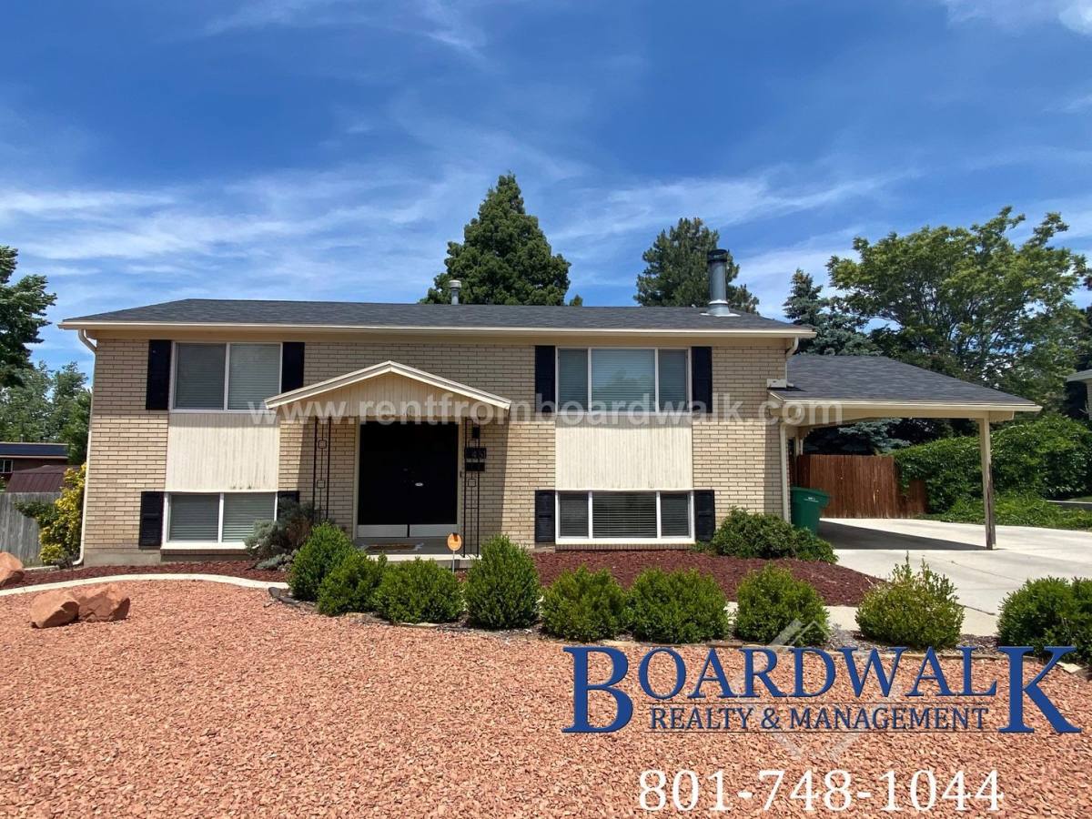 Apartment for rent at 451 E 8120 S, Sandy, UT 84070