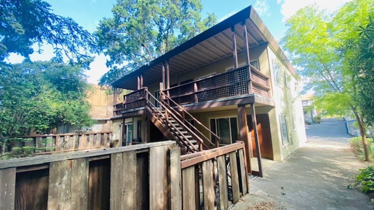 Apartment for rent at 3523 Golden Gate Way, Lafayette, CA 94549