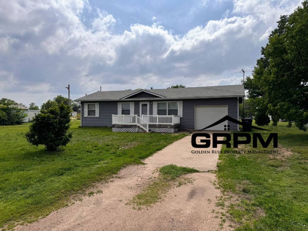 House for rent at 211 S Main, Plevna, KS 67568