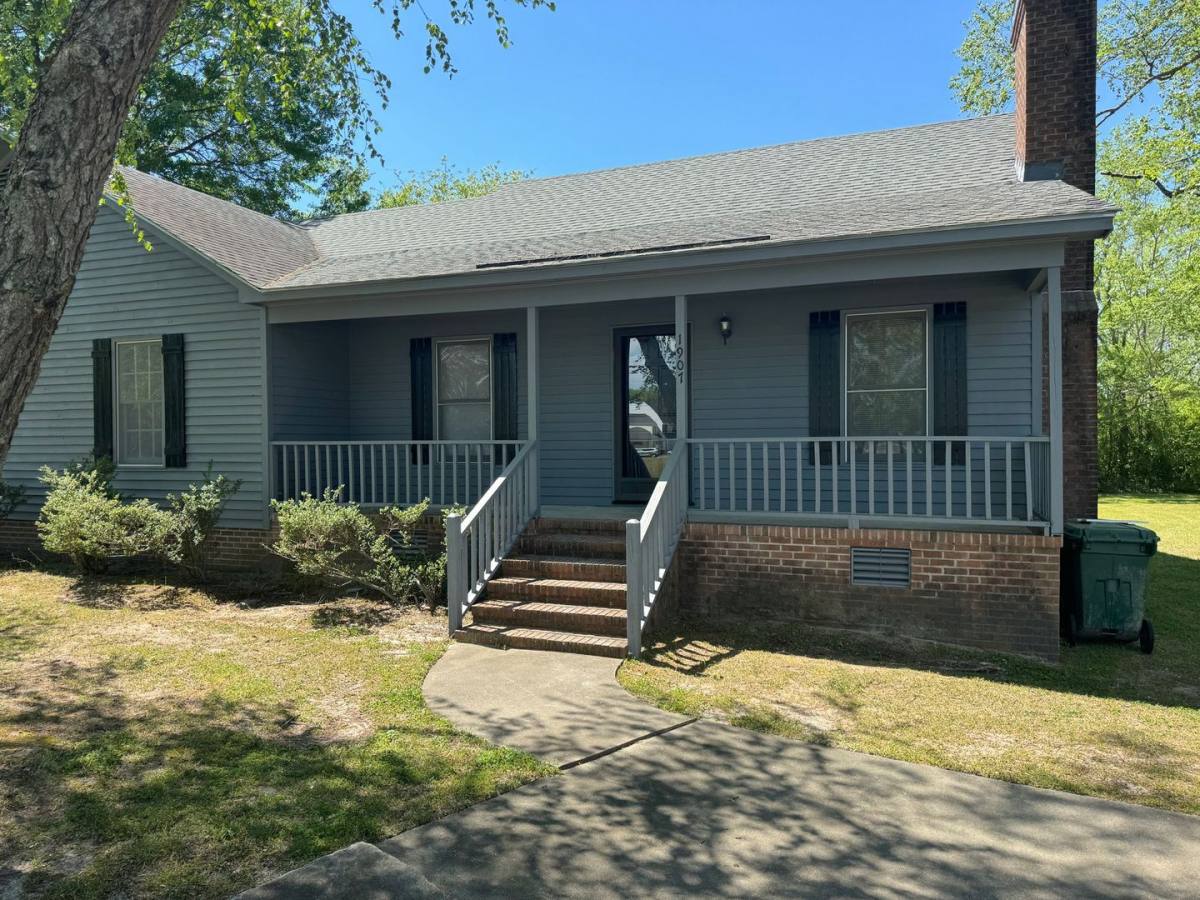 Apartment for rent at 1905-1907 Heritage Circle, Tarboro, NC 27886