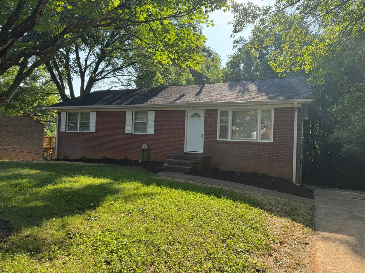 House for rent at 918 Canterbury Court, Gastonia, NC 28052