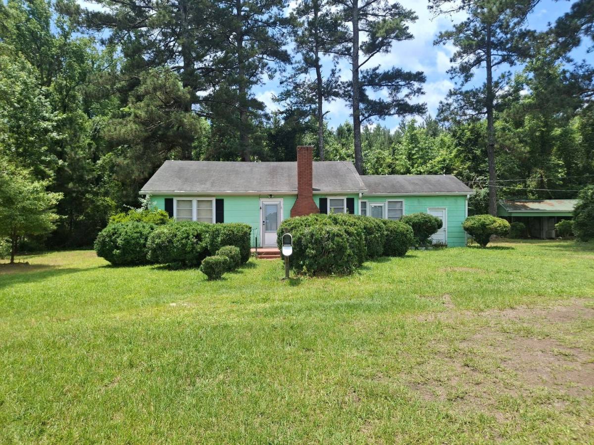 House for rent at 5001 S Highway 15, Greensboro, GA 30642