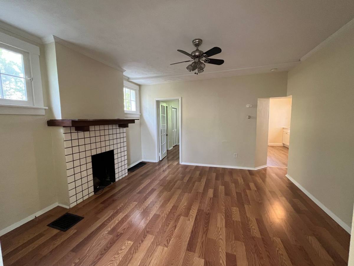 Apartment for rent at 925 Baldwin St #1, Pittsburgh, PA 15234