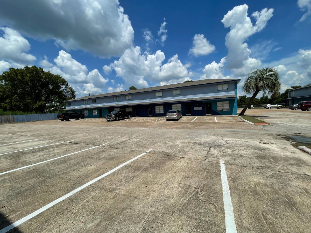 200 Bower Dr, Bridge City, TX 77611 - Apartment For Rent - Image 2