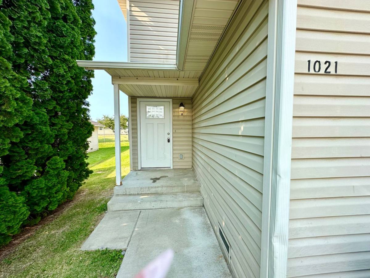 Apartment for rent at 1021 E 19th Ave, Ellensburg, WA 98926