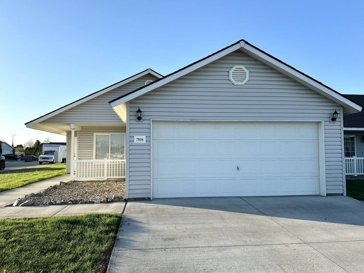 House for rent at 7808 White Bluffs Court, Pasco, WA 99301