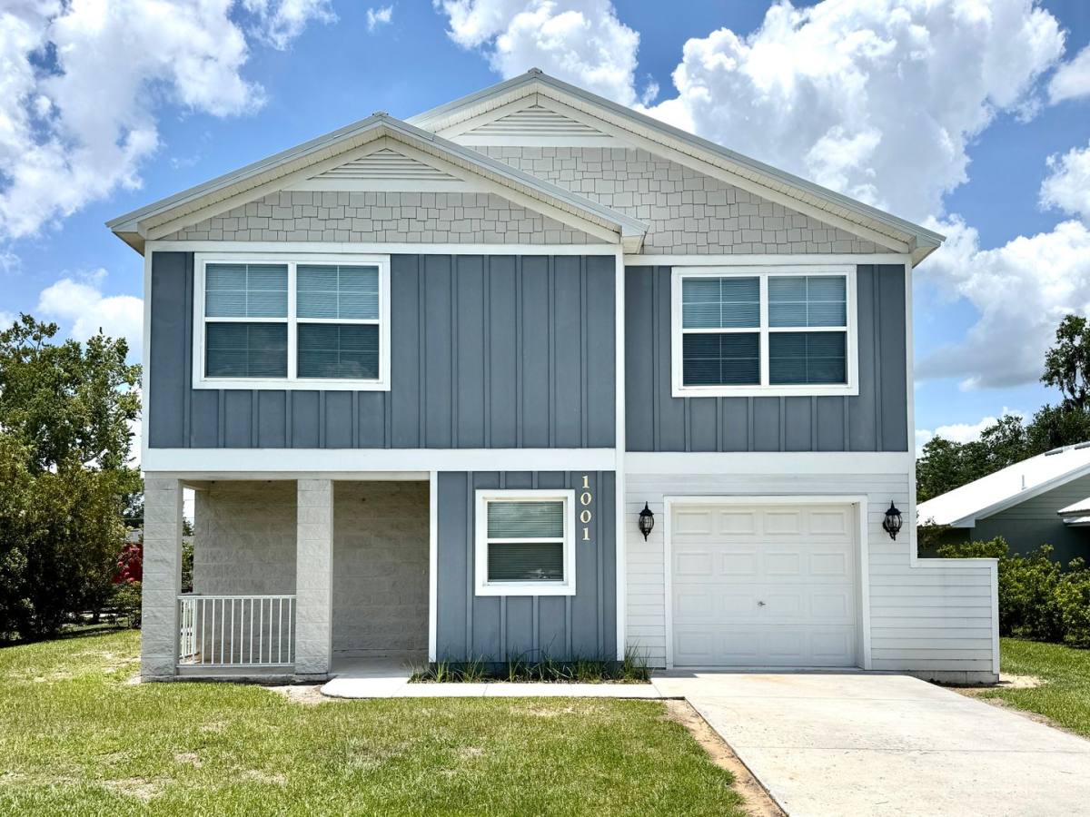 Townhouse for rent at 1001 N Rockingham Ave, Tavares, FL 32778