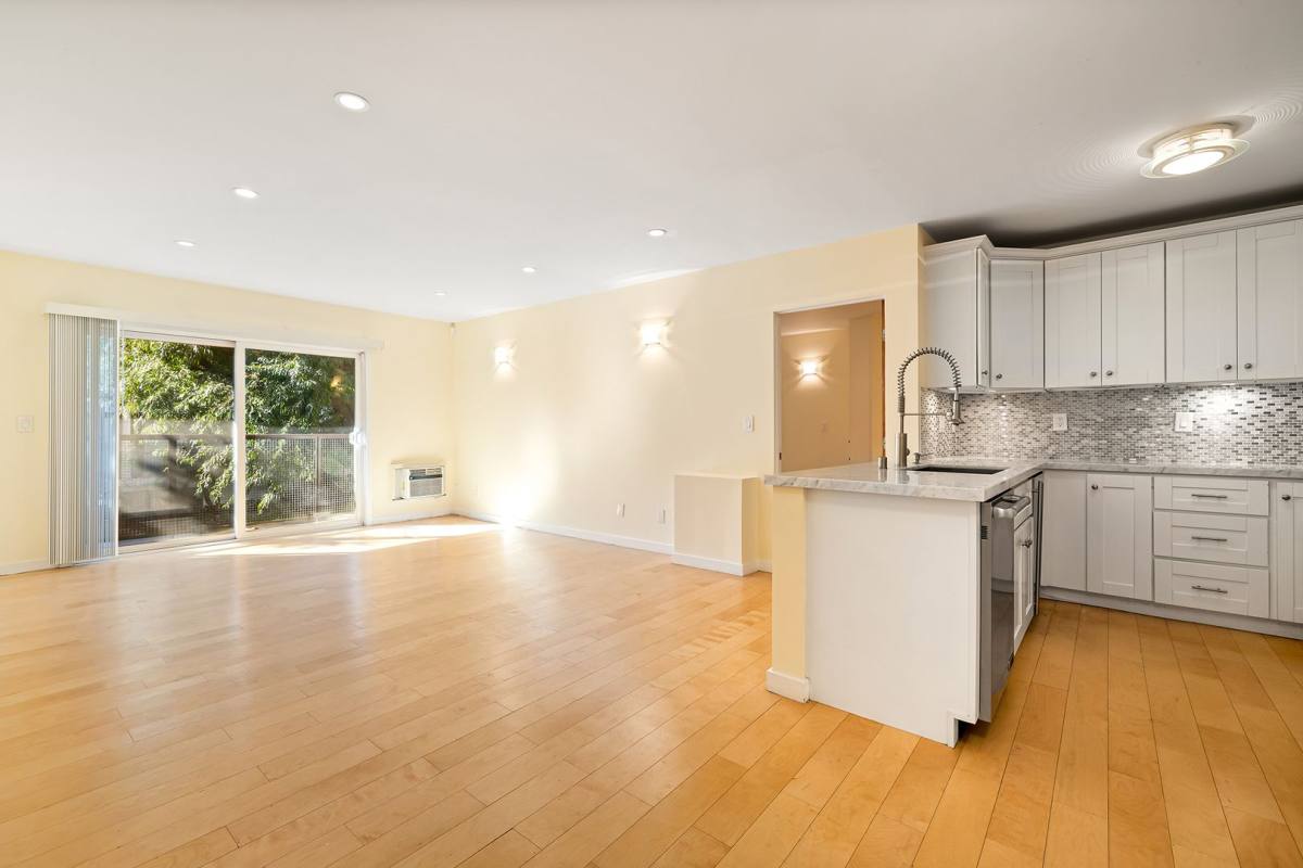 Condo for rent at 9005 Cynthia St, West Hollywood, CA 90069