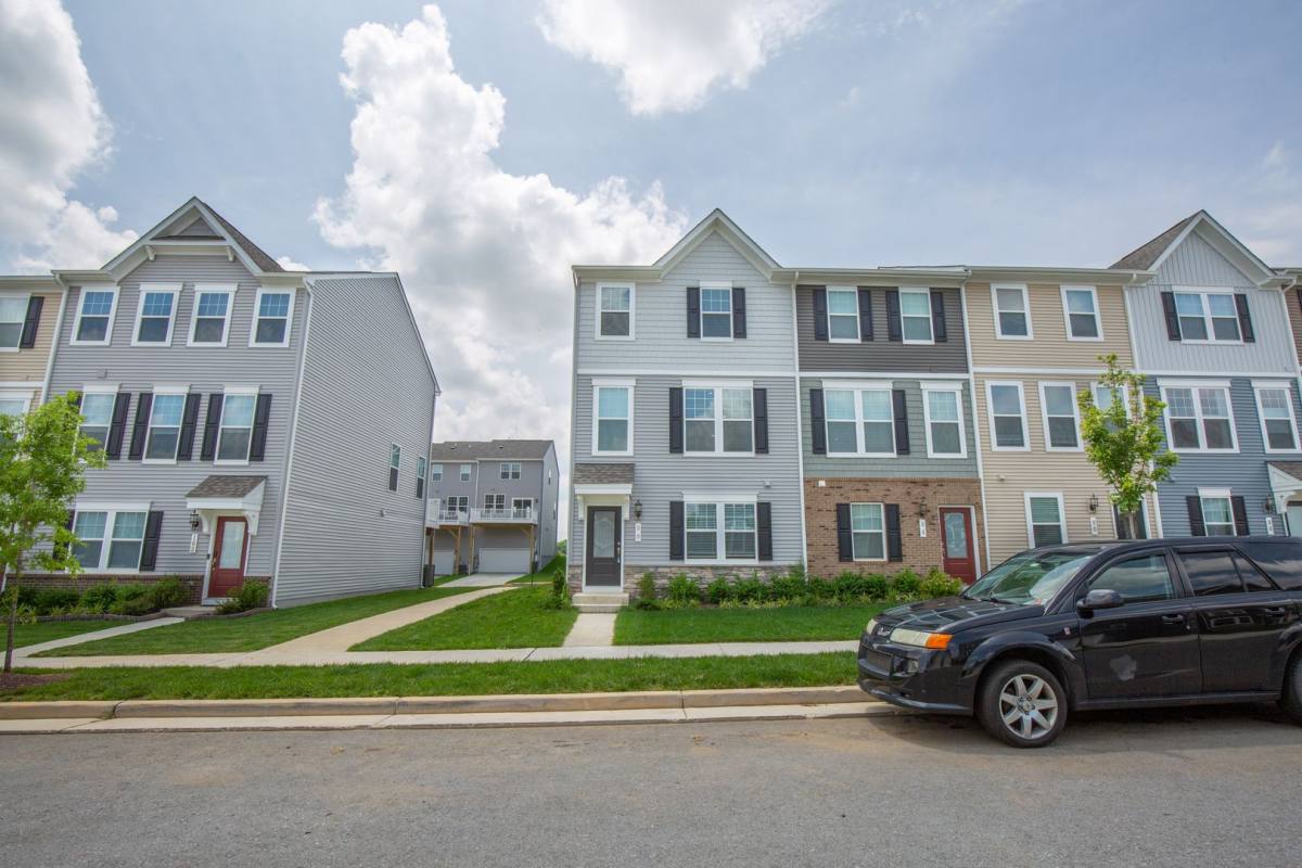 Townhouse for rent at 98 Coolidge Ave, Ranson, WV 25438