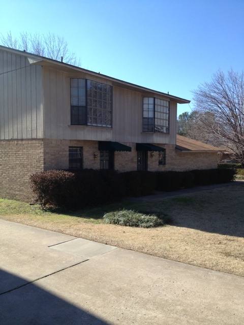 Apartment for rent at 3822 - 3904 3906 S N, Fort Smith, AR 72903