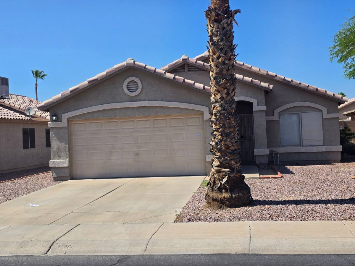 House for rent at 8602 W Caron Dr, Peoria, AZ 85345