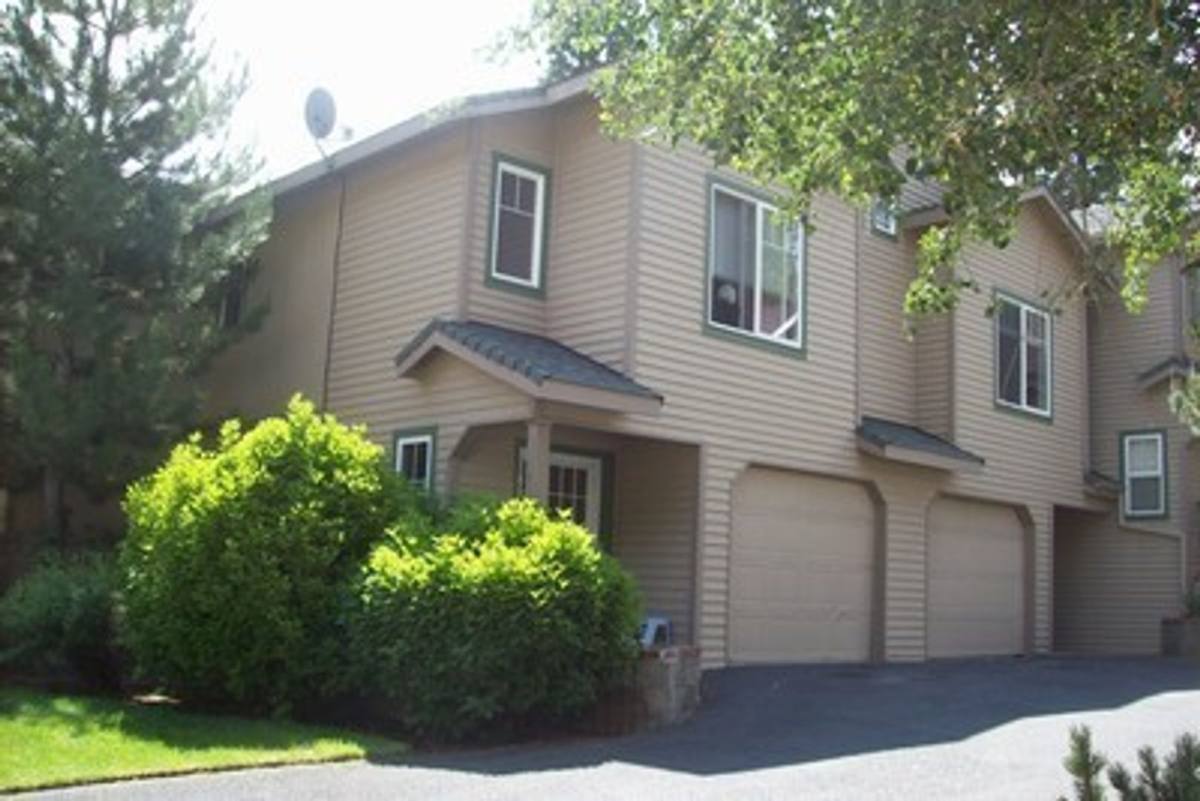 Apartment for rent at 1743 SW Knoll St, Bend, OR 97702