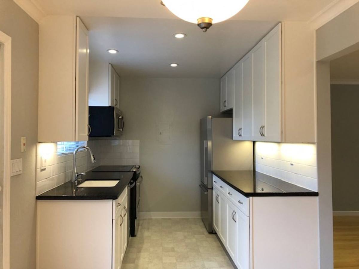 Townhouse for rent at 1674 Hollenbeck Ave, Sunnyvale, CA 94087