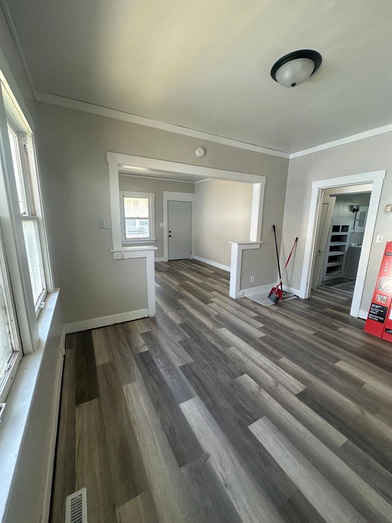 House for rent at 214 W Republic Ave, Salina, KS 67401