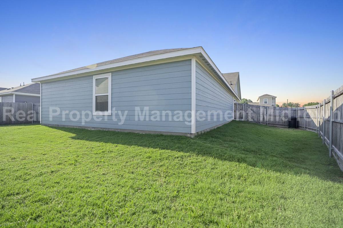 House for rent at 1516 Mahogany Lane, Fort Worth, TX 76140