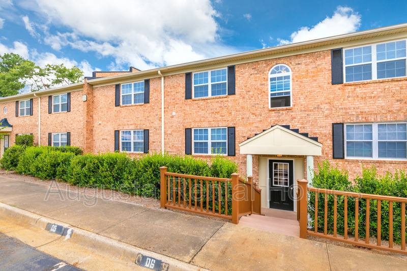 Apartment for rent at 2905 Arrowhead Dr #D8, Augusta, GA 30909