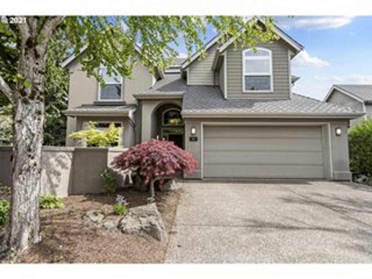 House for rent at 14 Morningview Circle, Lake Oswego, OR 97035