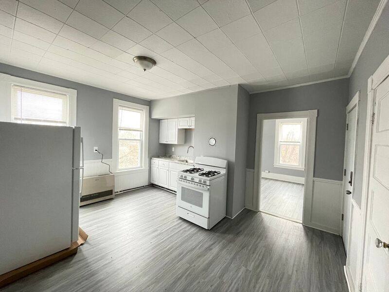 Apartment for rent at 55 Cleveland St #3R, Manchester, NH 03102