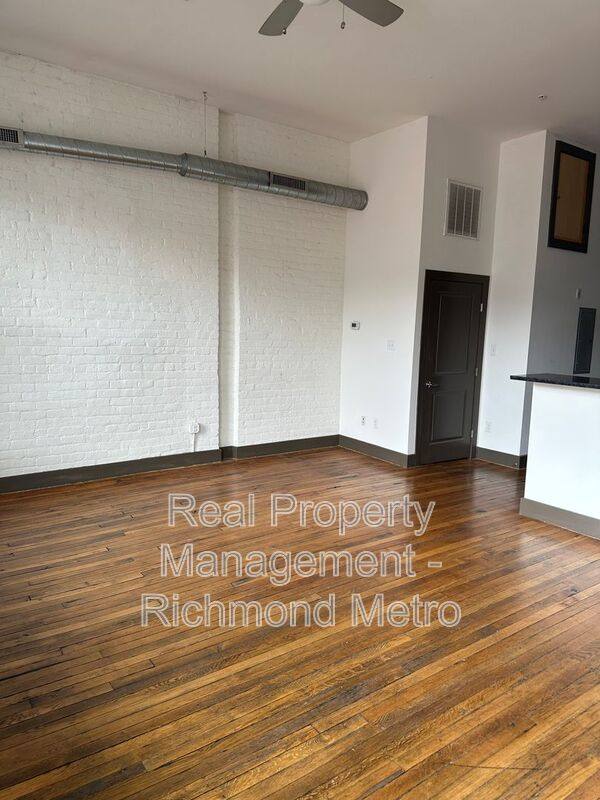 Apartment for rent at 1322 W Broad St #2B, Richmond, VA 23220