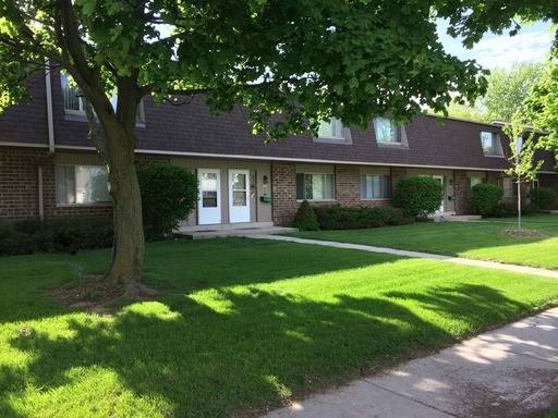 Townhouse for rent at 102 Falls Rd, Grafton, WI 53024