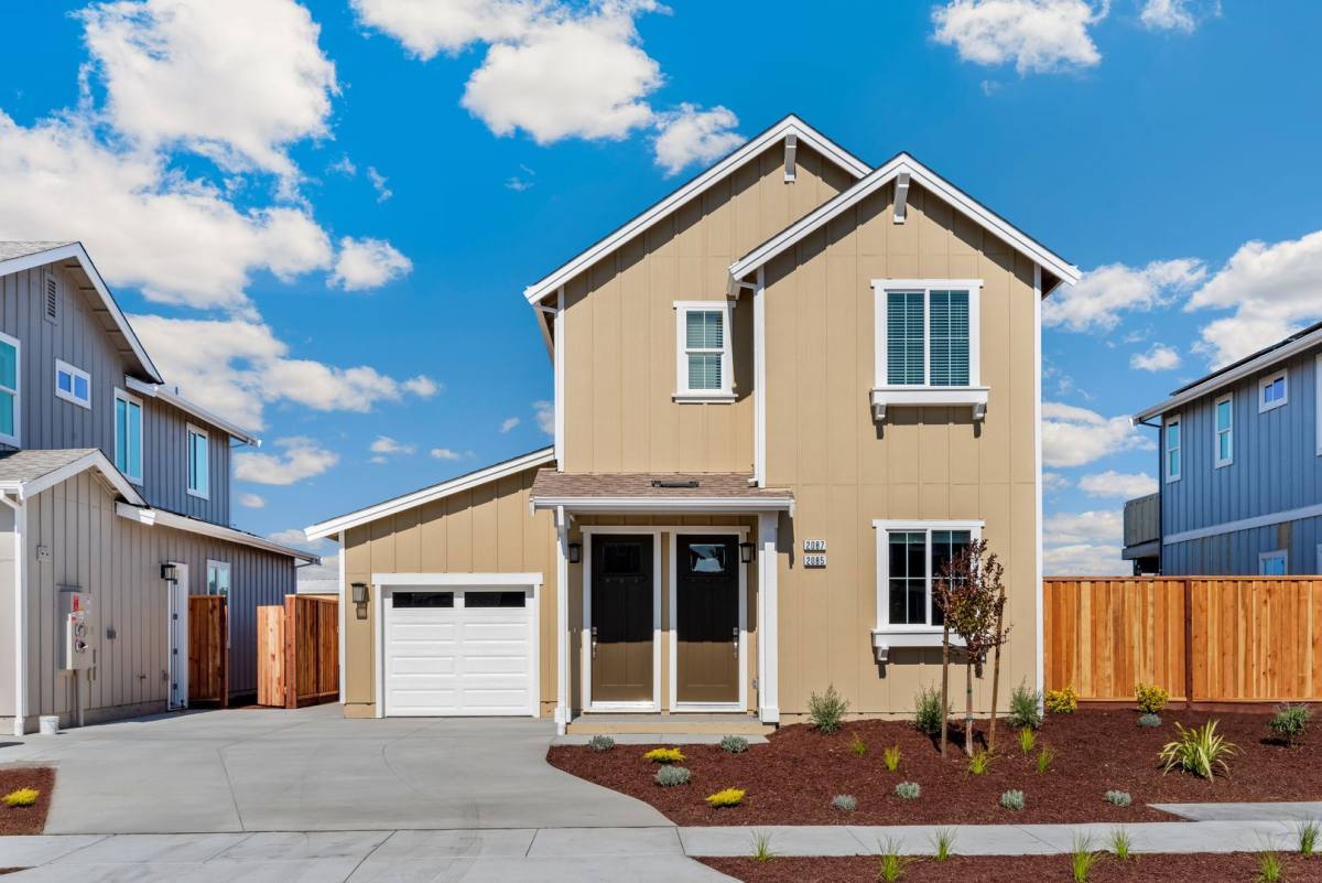 Townhouse for rent at 2083 Landen Lane, Santa Rosa, CA 95403
