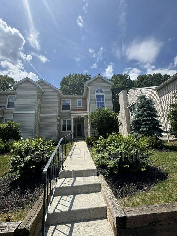 Condo for rent at 5213 Forest Point Dr S, Clifton Park, NY 12065
