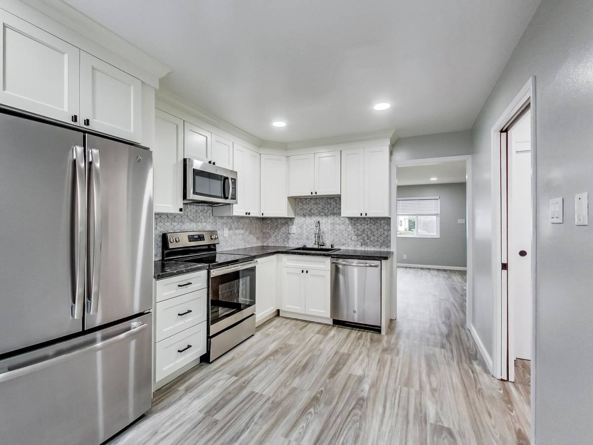 Apartment for rent at 969-979 Elgin St, San Lorenzo, CA 94580