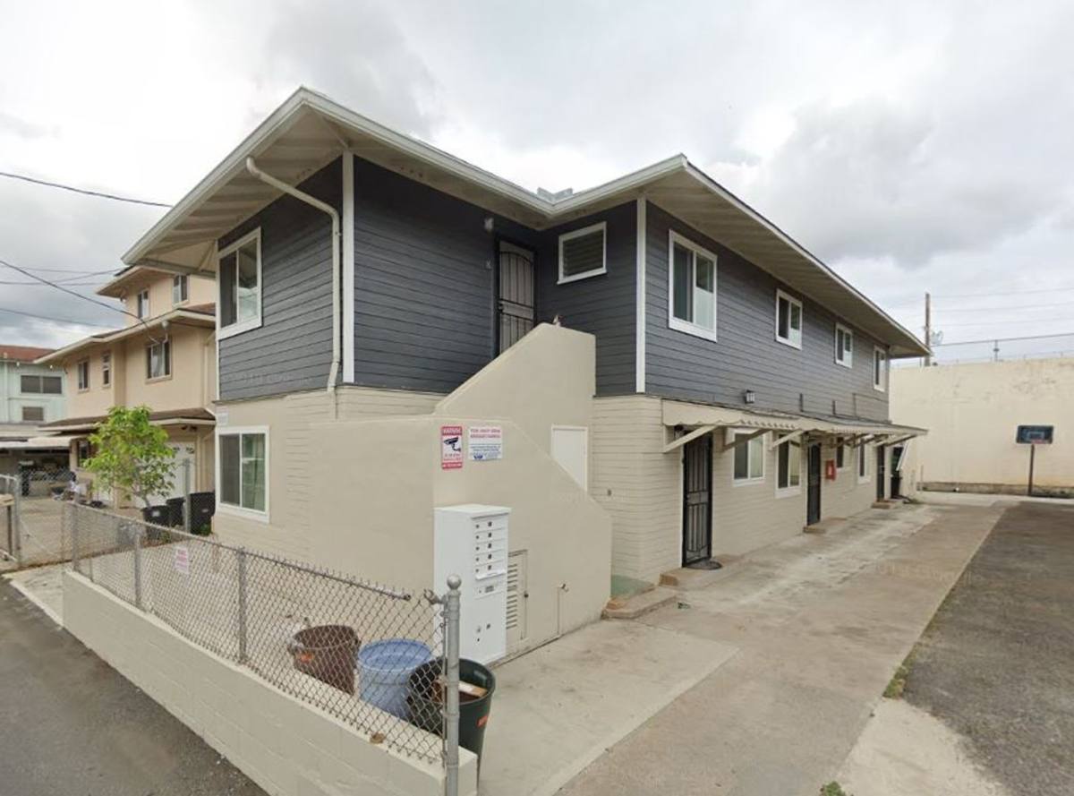 Apartment for rent at 1019 Kemole Lane, Honolulu, HI 96826