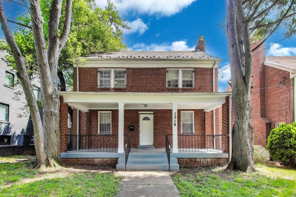 Apartment for rent at 1316 Van Buren St NW, Washington, DC 20012