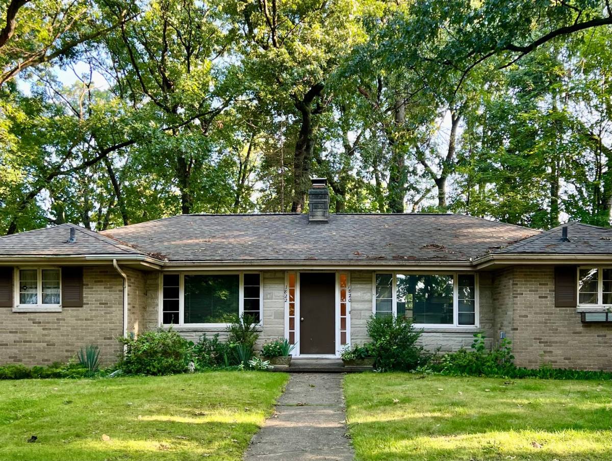 Apartment for rent at 1820 1822 Hazel Ave, Kalamazoo, MI 49008