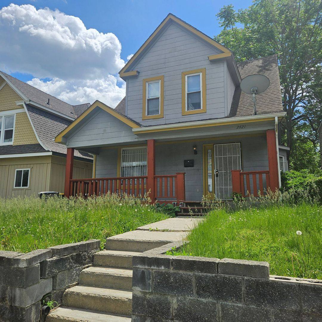 House for rent at 3421 E 24th St, Kansas City, MO 64127