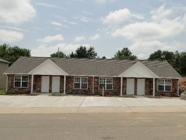 Apartment for rent at 2011 Maxwell St, Rolla, MO 65401