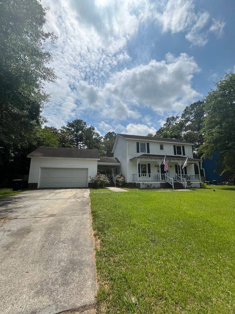 House for rent at 407 Scotsdale Dr, Jacksonville, NC 28546
